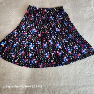 LuLaRoe Madison Skirt Womens Medium Geometric Pleats Pockets Soft PullOn Stretch